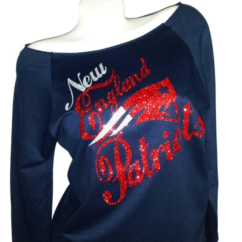 New England Patriots Navy Sweatshirt.